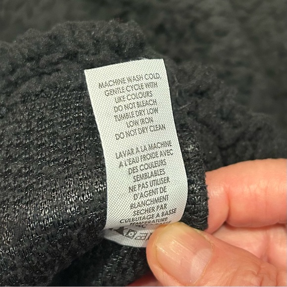 Under Disguise “Dreamer “Black Cozy Pullover Top, Size S - Picture 5 of 5